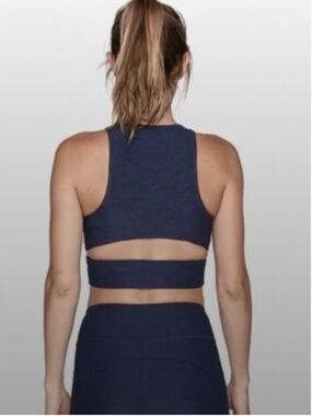 Outdoor Voices Slashback Athletic Yoga Crop Top Blue Womens Sz Medium Sporty